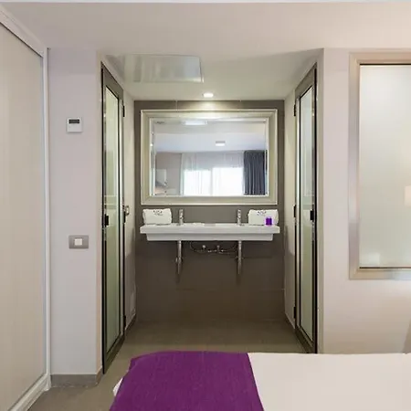 Hotel Eo Cedral 2*